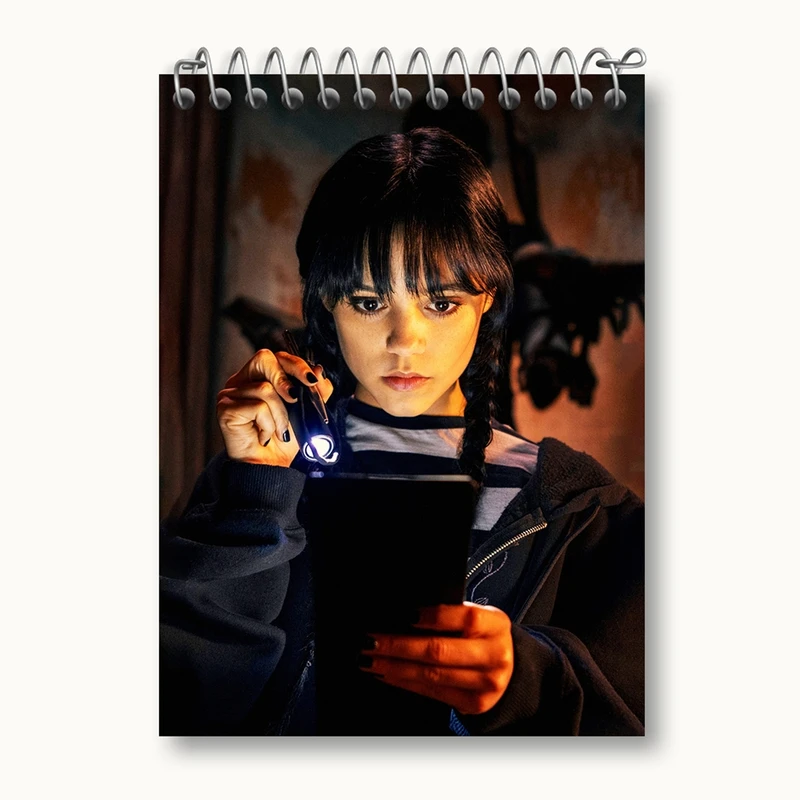 دفتر یادداشت 50 برگ خندالو مدل سریال ونزدی Wednesday کد 25285