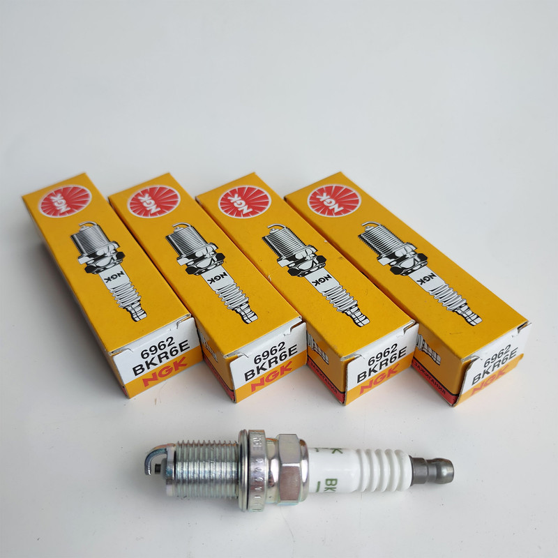 شمع خودرو ان جی کی مدل 6962-AG مجموعه 4 عددی