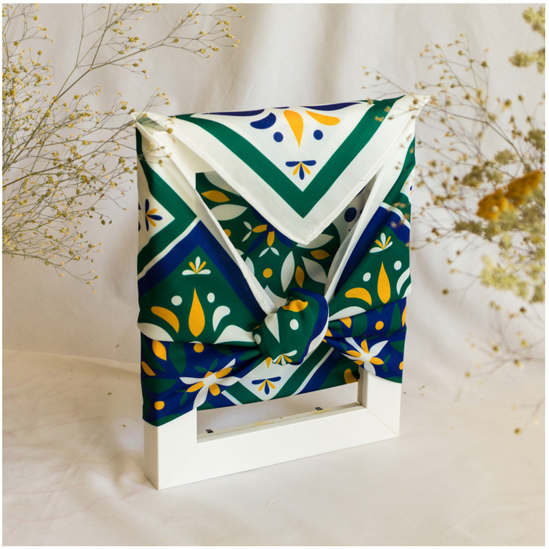 دستمال سر و گردن هاماگراف مدل squares