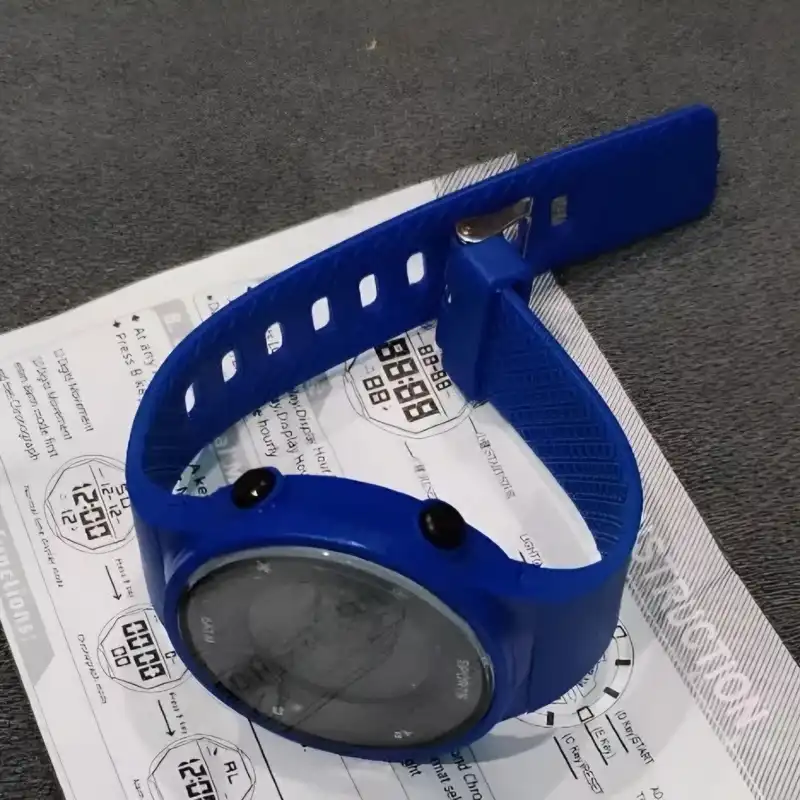 ساعت مچی دیجیتال مدل تک زمانه کرنومتردار بند سیلیکونی کد 02