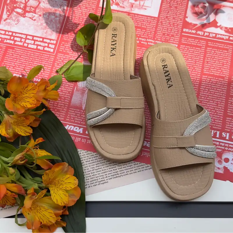 دمپایی زنانه رایکا طب مدل هما