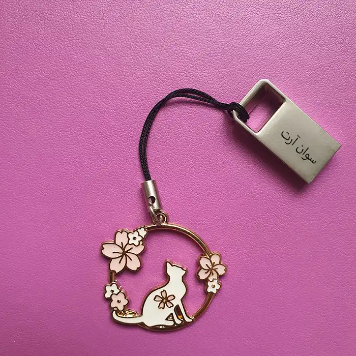 بند نگهدارنده فلش مموری طرح گل و گربه کد01