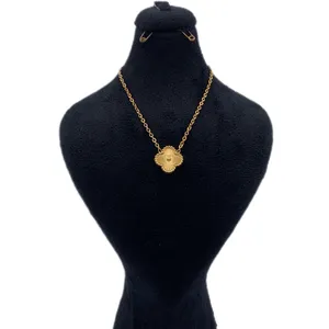 گردنبند زنانه مدل VAN2024