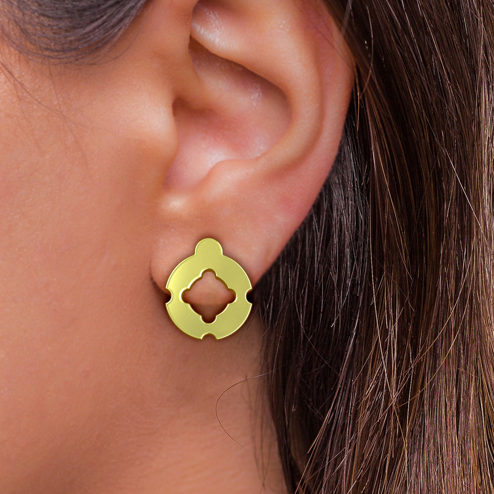 گوشواره طلا 18 عیار زنانه مدوپد مدل هندسی کد GA1-10044