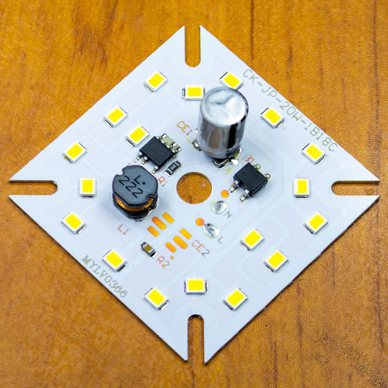 چیپ پروژکتور ال ای دی 20 وات مدل خازندار بسته 2 عددی