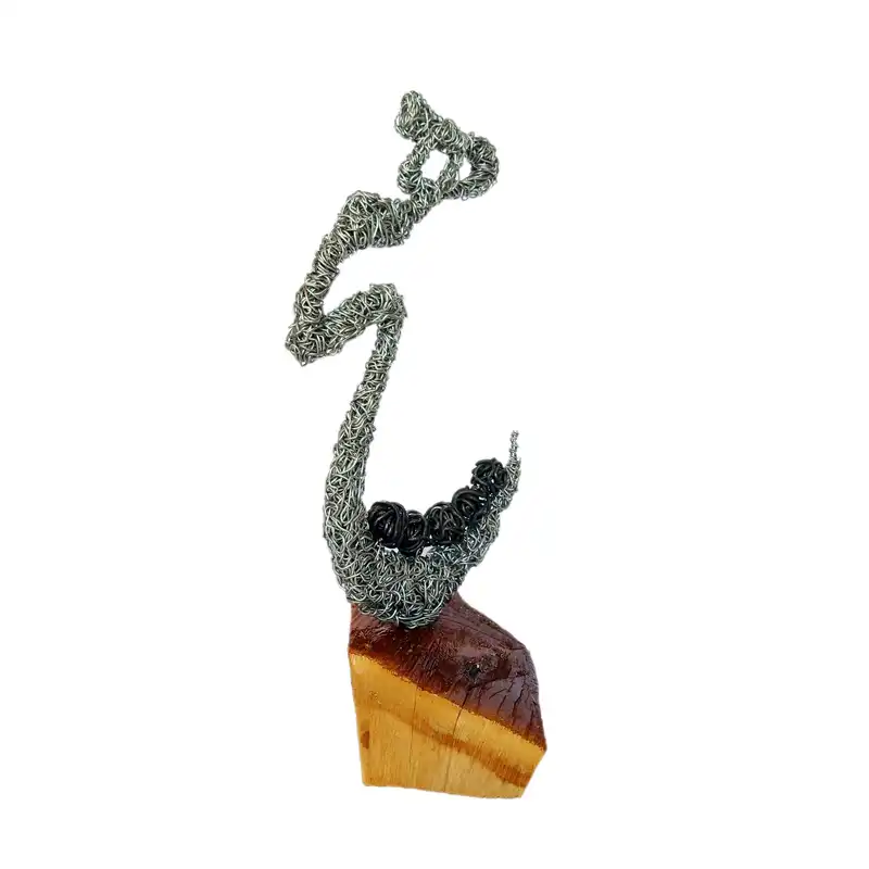 مجسمه مدل هیچ