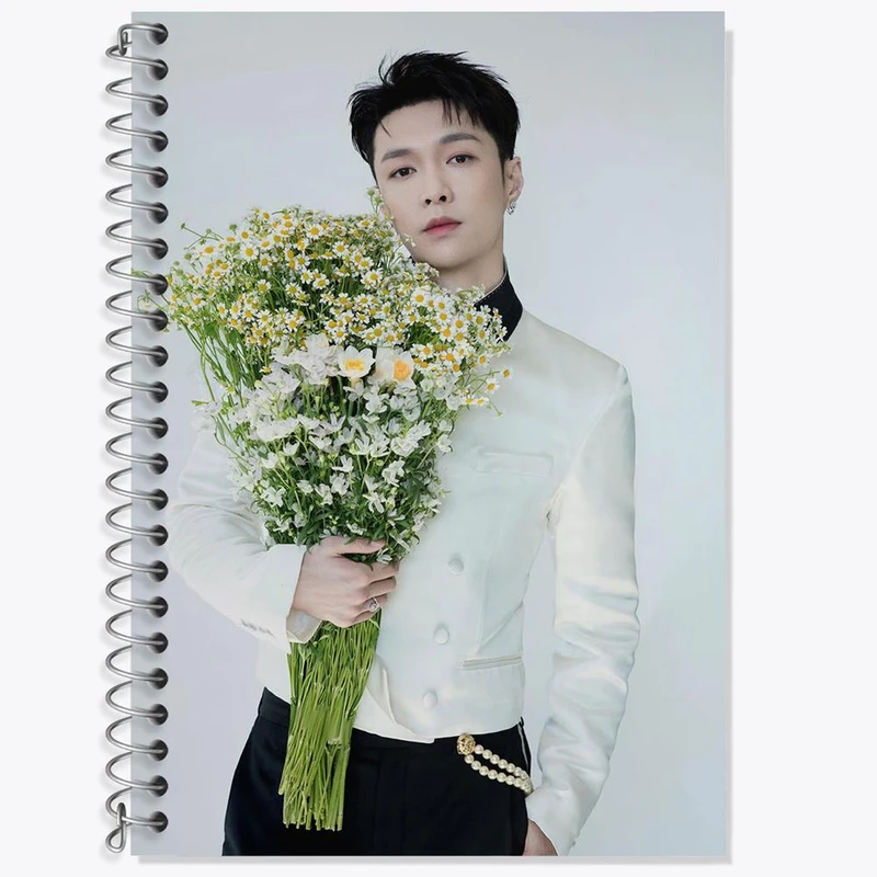 دفتر زبان 50 برگ خندالو مدل سه خط طرح لی گروه اکسو EXO کد 13451