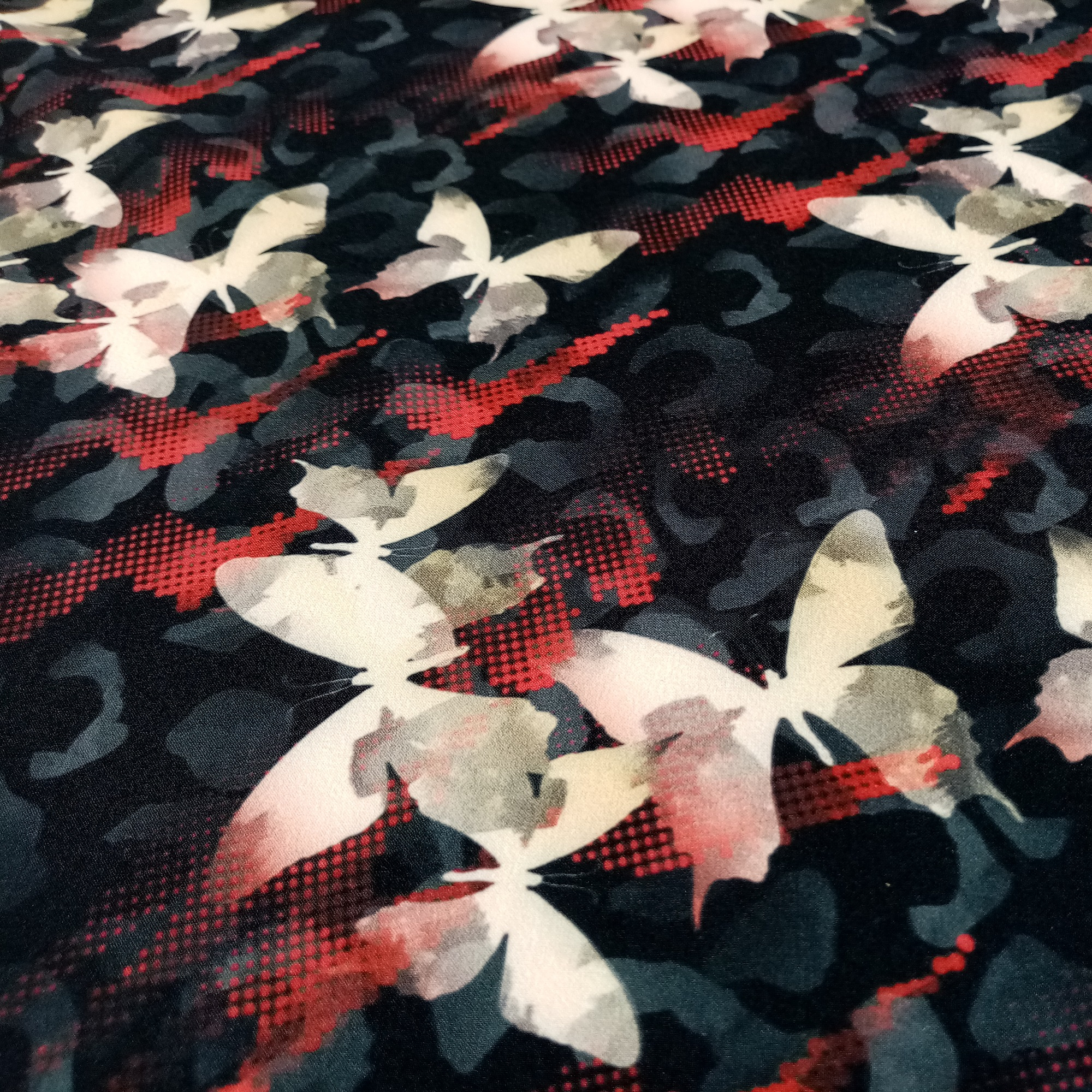 پارچه لباسی مدل پروانه ای کد A03