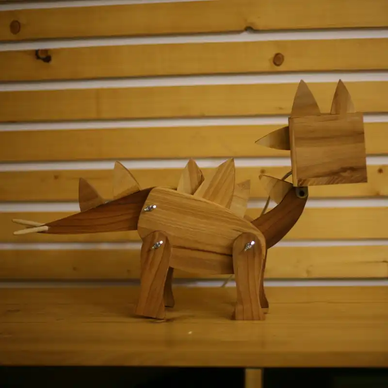 چراغ مطالعه طرح دایناسور مدل Stego