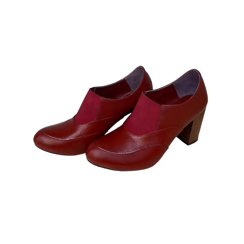 کفش زنانه مدل چرم طبیعی رنگ قرمز