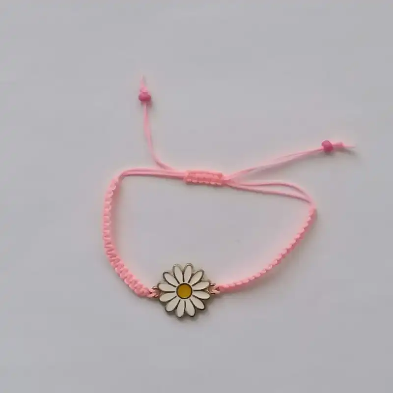 دستبند دخترانه مدل گل بابونه NA120