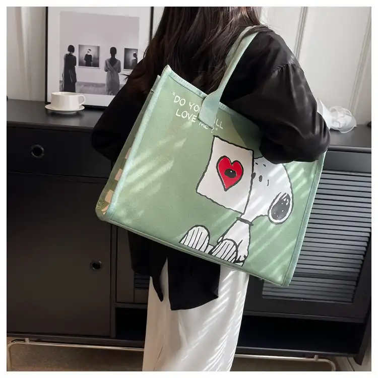 کیف دستی زنانه مدل اسنوپی