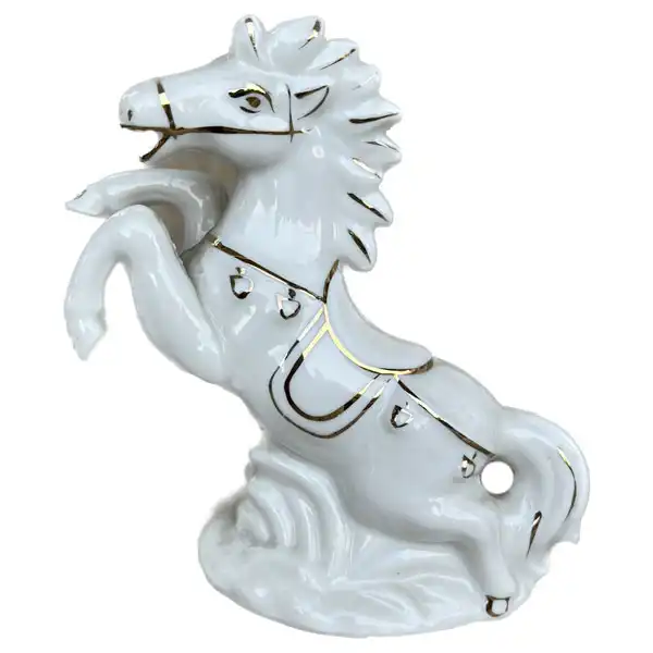 مجسمه مدل اسب