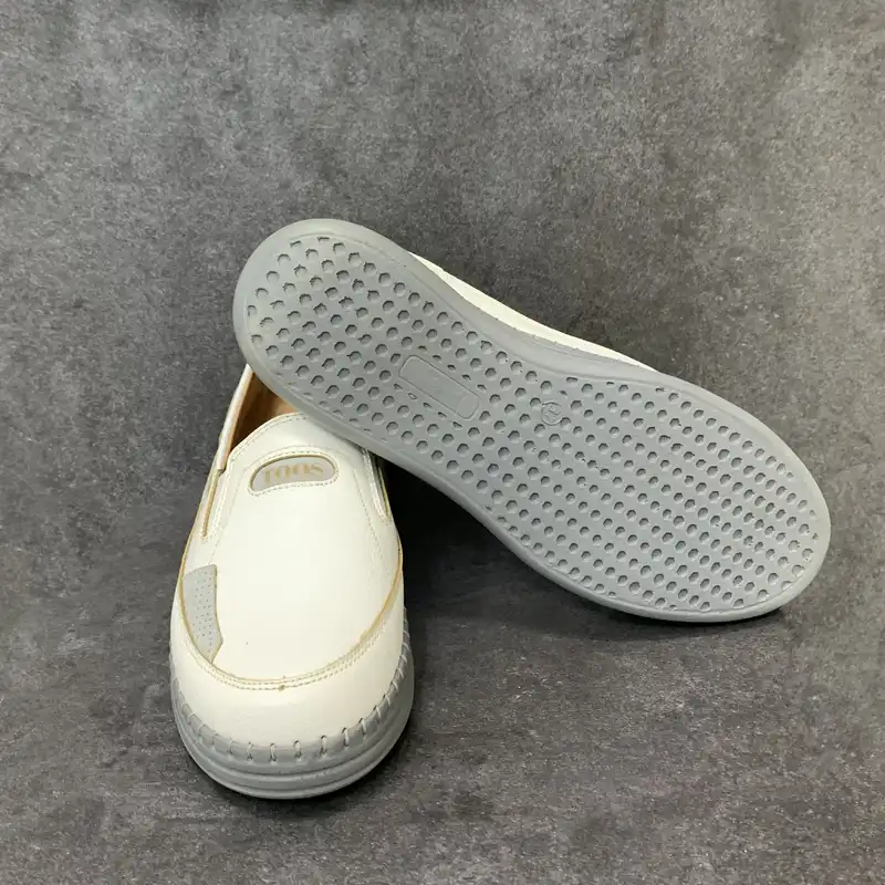 کفش طبی زنانه مدل نازگل