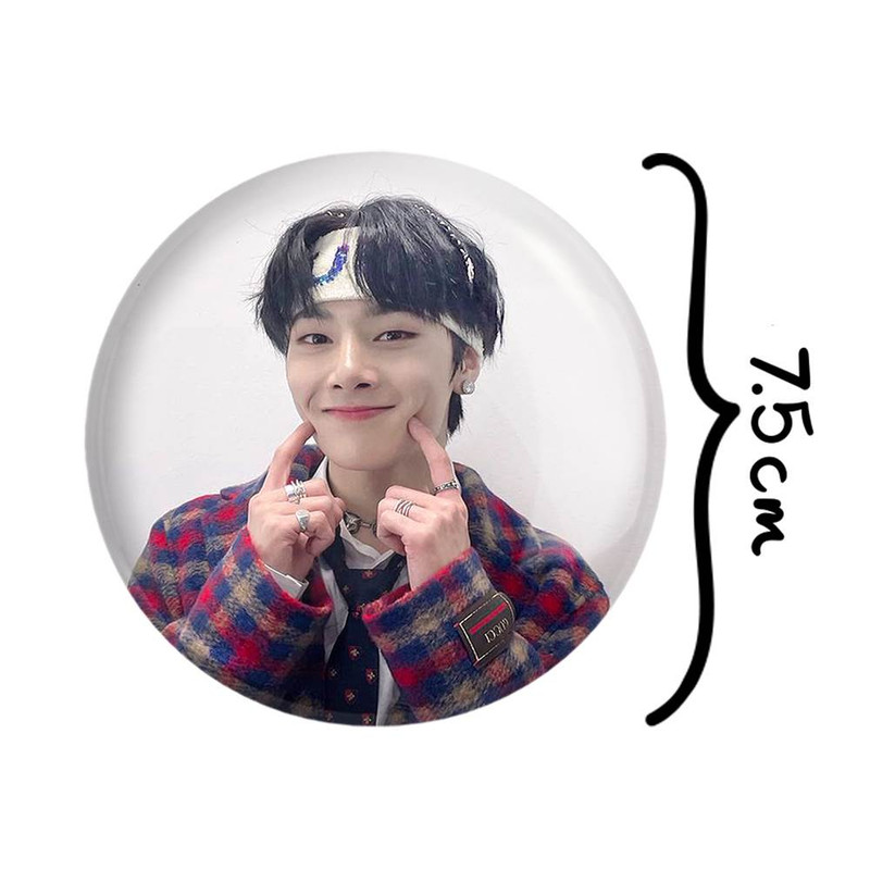 آینه جیبی خندالو مدل آی ان گروه استری کیدز Stray Kids کد 11850 آینه جیبی خندالو مدل آی ان گروه استری کیدز Stray Kids کد 11850