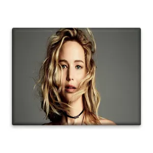کاشی اطلس آبی طرح بازیگر جنیفر لارنس مدل L6454