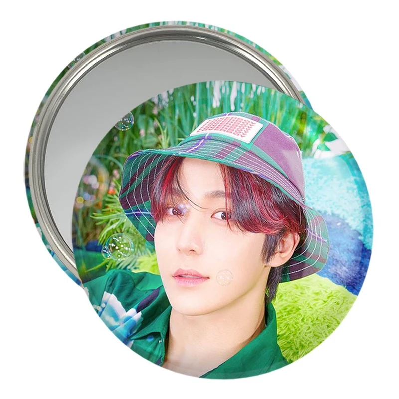 آینه جیبی خندالو مدل یونهو گروه ایتیز ATEEZ  کد 12315