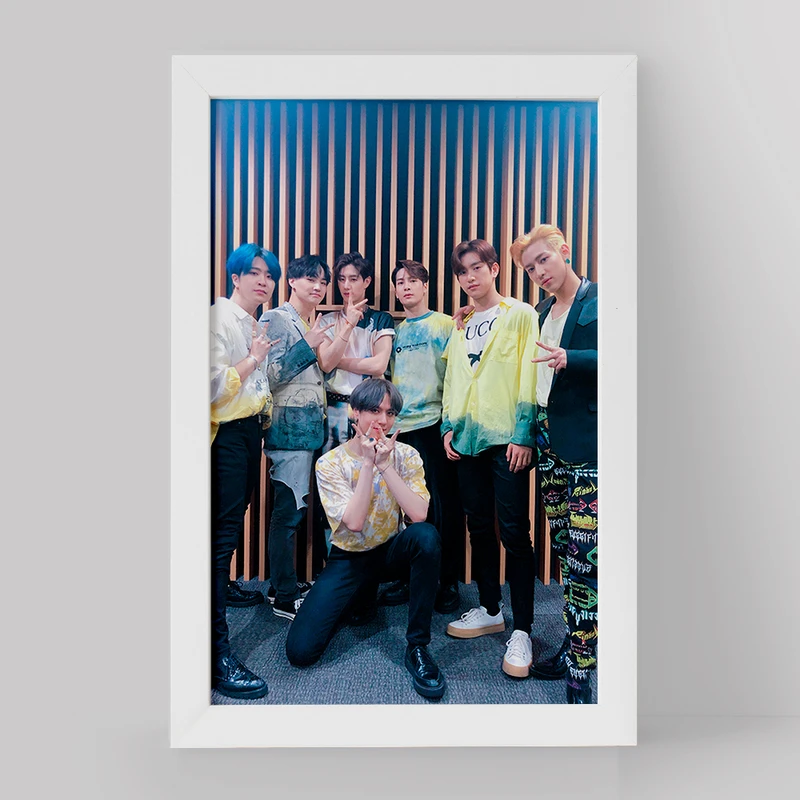 تابلو خندالو مدل گروه گات سون GOT7 کد 21019