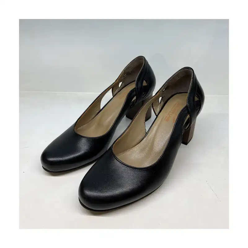 کفش زنانه سرزمین چرم مدل 1407 رنگ مشکی