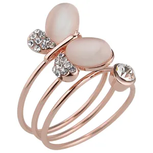 انگشتر زنانه مدل پروانه و نگین فنری کد 359622