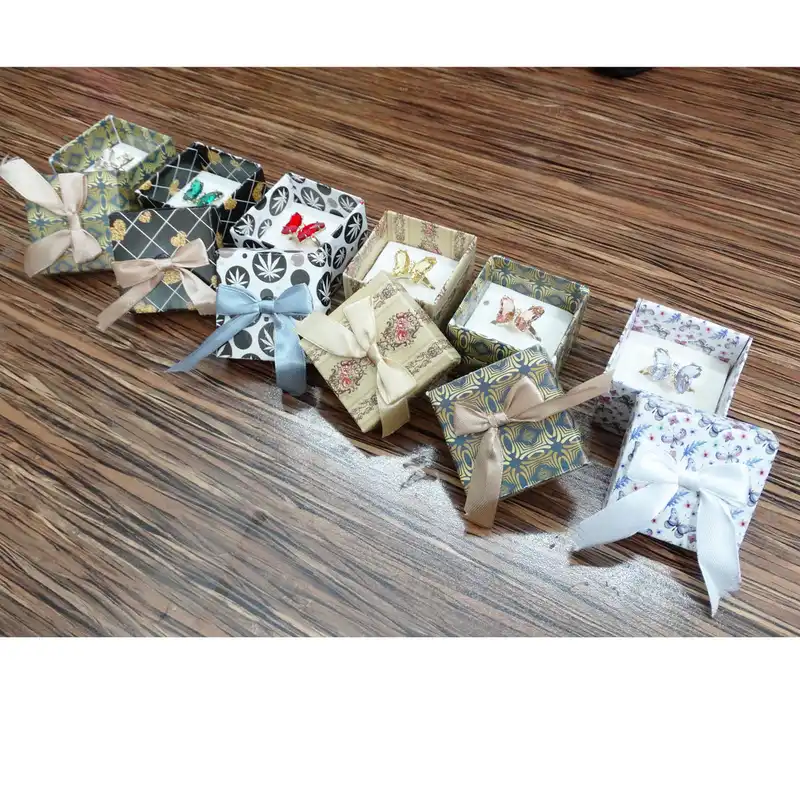 انگشتر زنانه مدل پروانه عاشق کریستالی کد BEH 14