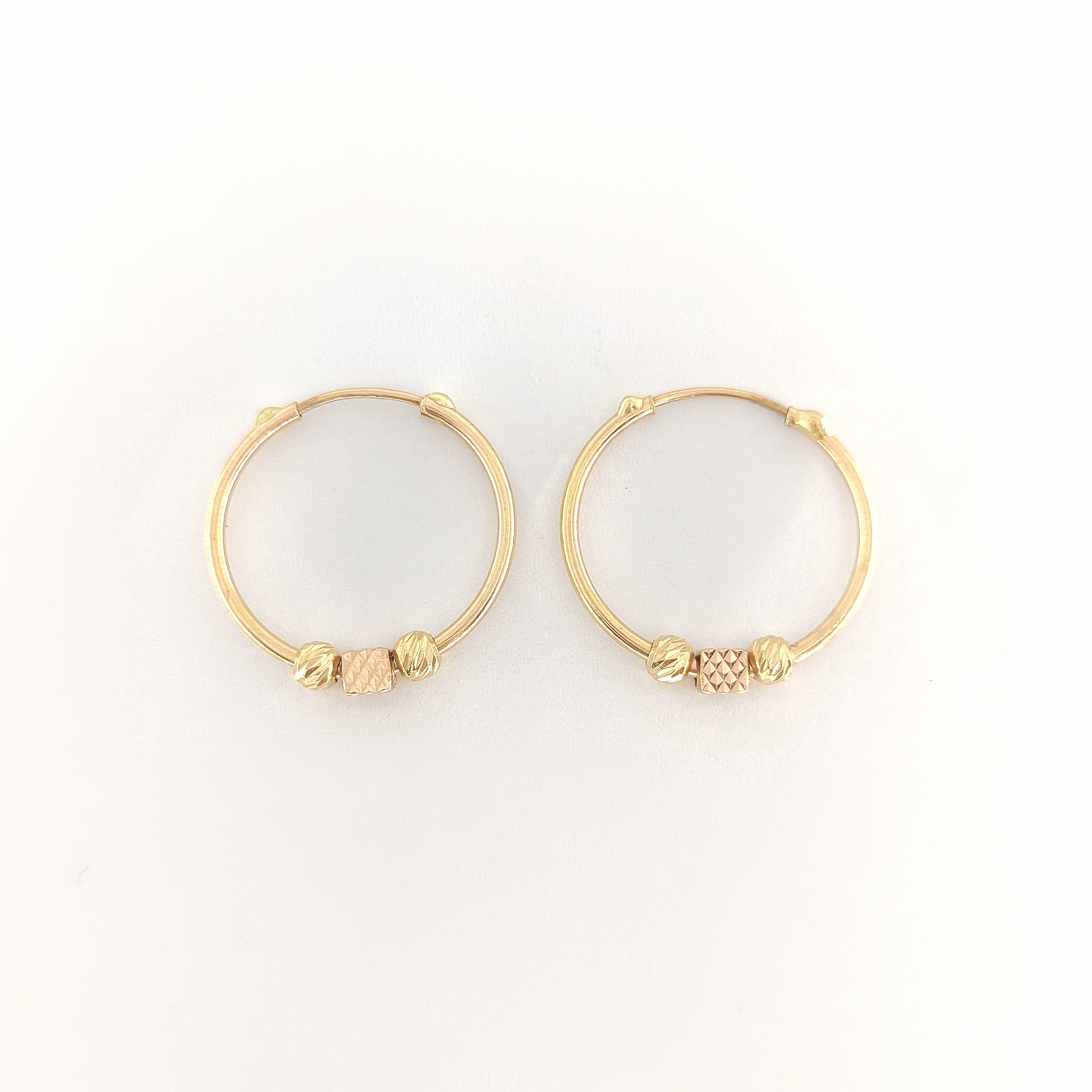 گوشواره طلا 18 عیار دخترانه طلا و جواهرسازی افرا مدل 132