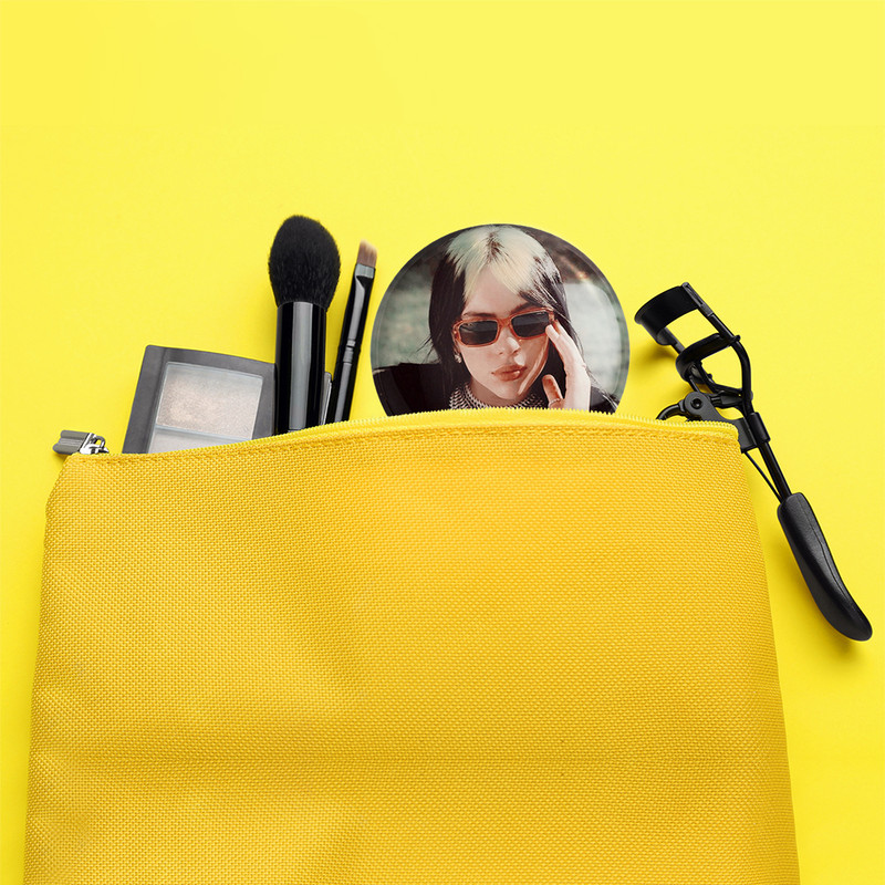 آینه جیبی خندالو مدل بیلی آیلیش Billie Eilish  کد 2760