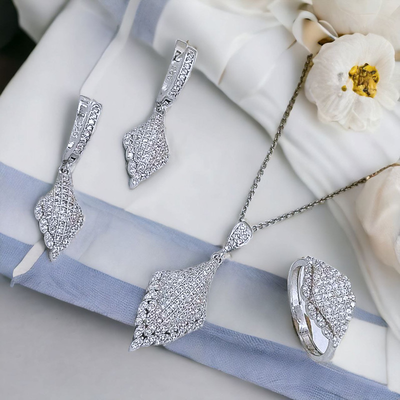 نیم ست نقره زنانه مدل مونیزا 0125