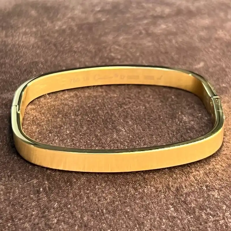 النگو زنانه کارتیه مدل دستبند مربعی النگویی پهن ffdr4432