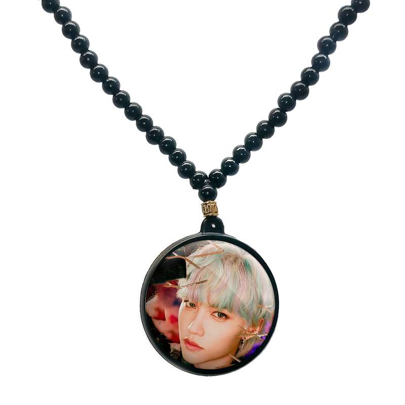 گردنبند پرمانه طرح straykids کد pmd.12235 مدل دو طرفه