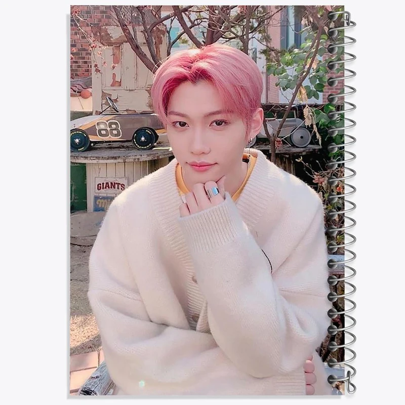 دفتر مشق 100 برگ خندالو طرح فلیکس گروه استری کیدز Stary Kids کد 16895