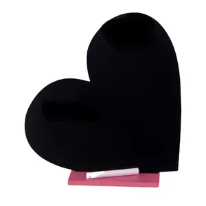 تخته سیاه مدل قلب سایز 15x15 همراه گچ و پایه