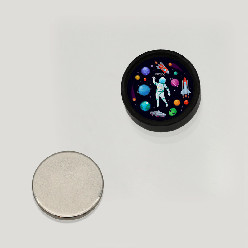 پیرسینگ گوش ناکسیگو مدل شب تاب طرح فضانوردی کد PM6376 پیرسینگ گوش ناکسیگو مدل شب تاب طرح فضانوردی کد PM6376