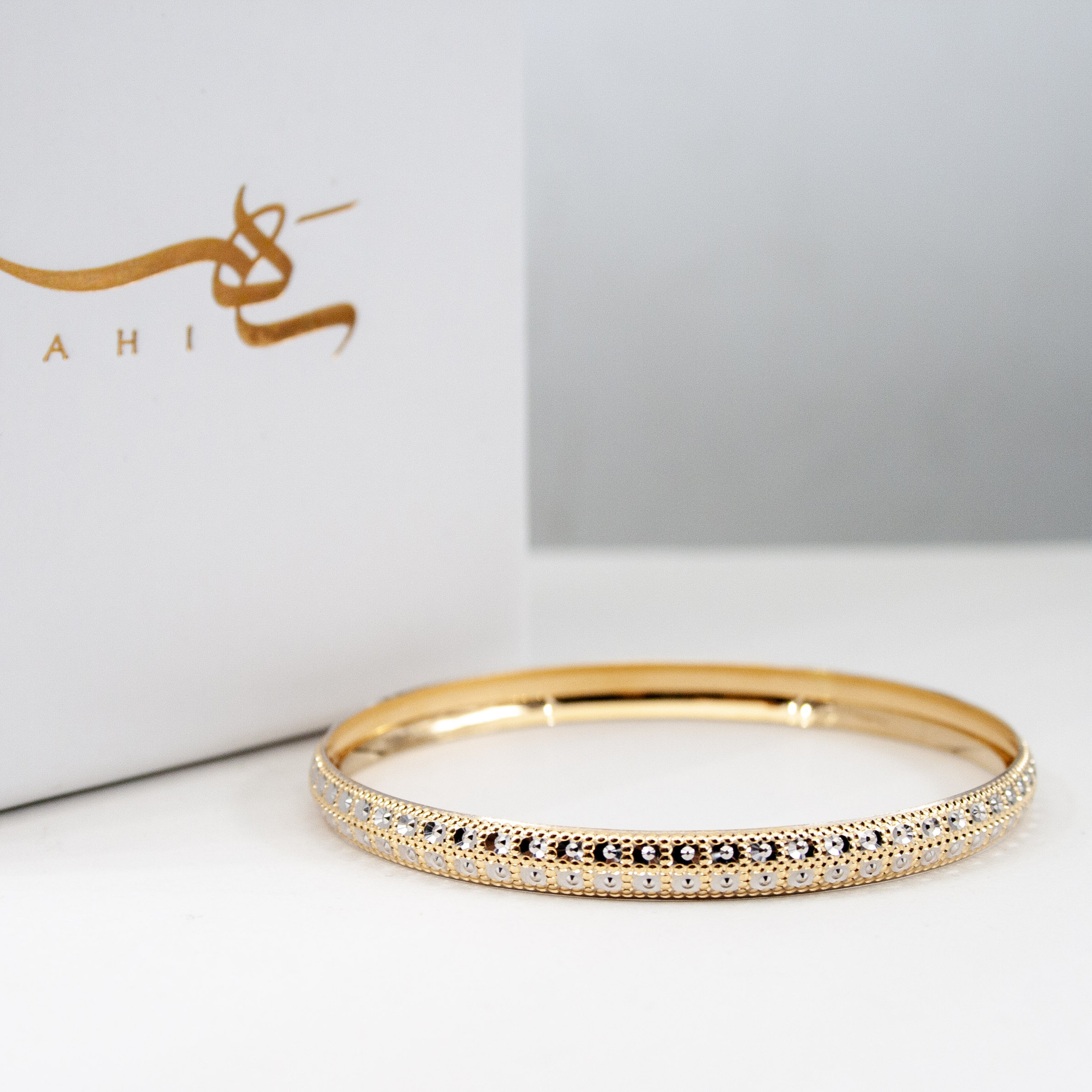 النگو طلا 18 عیار زنانه سهی مدل VB56-1 النگو طلا 18 عیار زنانه سهی مدل VB56-1