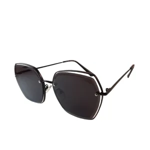عینک آفتابی زنانه  مدل B80-221
