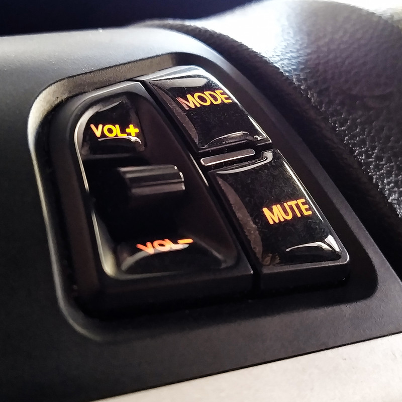 محافظ کلیدهای فرمان آرسی زد اسپرت مدل Convexer1400 مناسب برای پژو 207 بسته 12 عددی