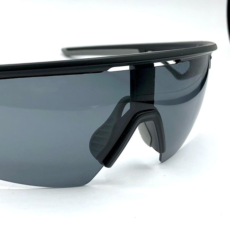 عینک ورزشی اوکلی مدل OKL93876-2025