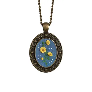 گردنبند زنانه مدل گل بابونه