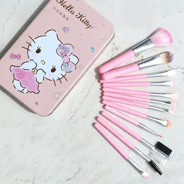 ست برس آرایشی هلو کیتی مدل 12 مجموعه 12 عددی