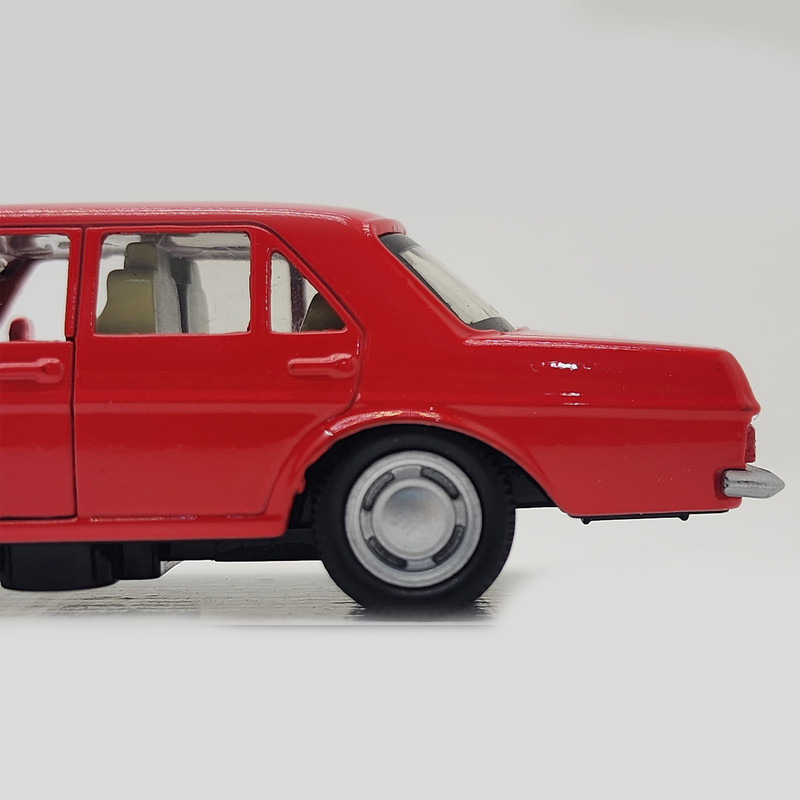 ماشین بازی ناب سل مدل فلزی درب بازی مرسدس BENZ 220