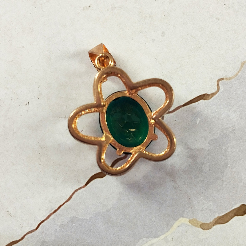 آویز گردنبند نقره زنانه سلین کالا مدل زمرد کد 17 آویز گردنبند نقره زنانه سلین کالا مدل زمرد کد 17