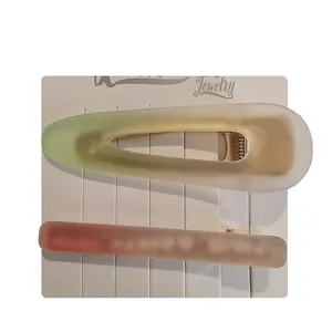 گیره مو دخترانه مدل انبری پاستیلی کد4 مجموعه 2 عددی