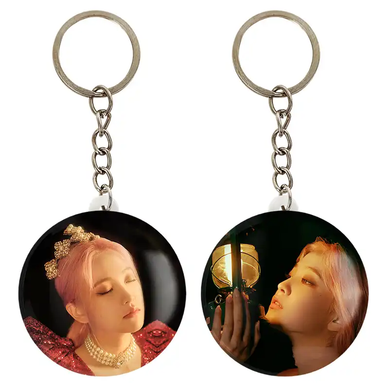 جاکلیدی خندالو مدل یری گروه رد ولوت Red Velvet کد 1959519590 مجموعه 2 عددی