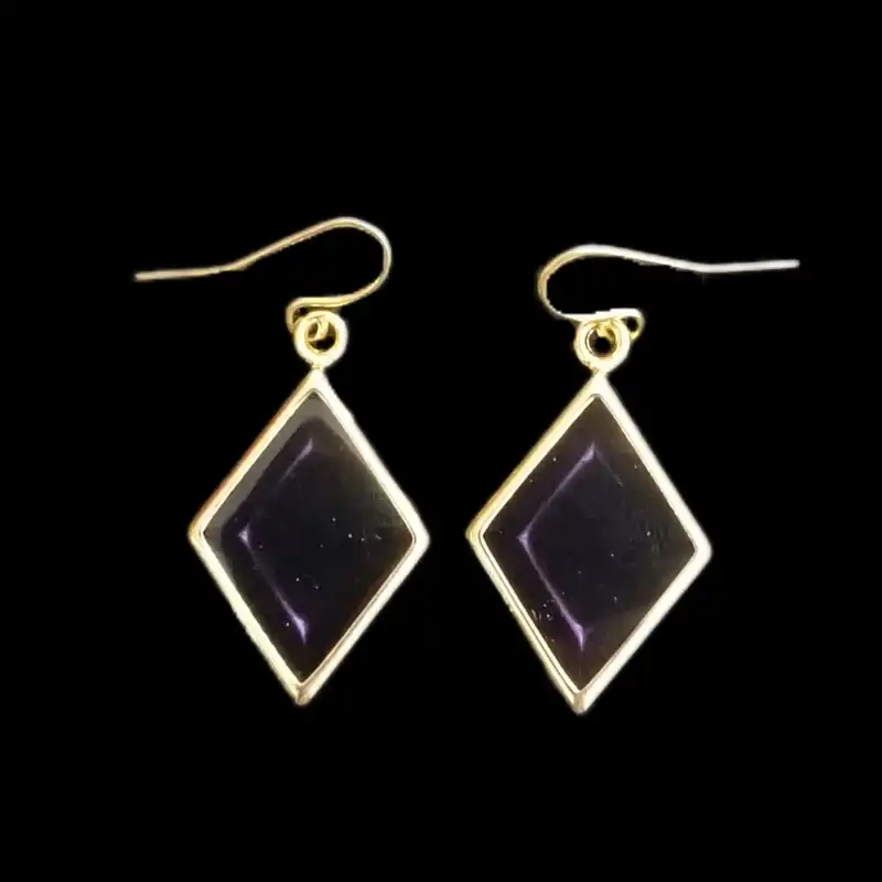 گوشواره زنانه مدل هندی نگین دار