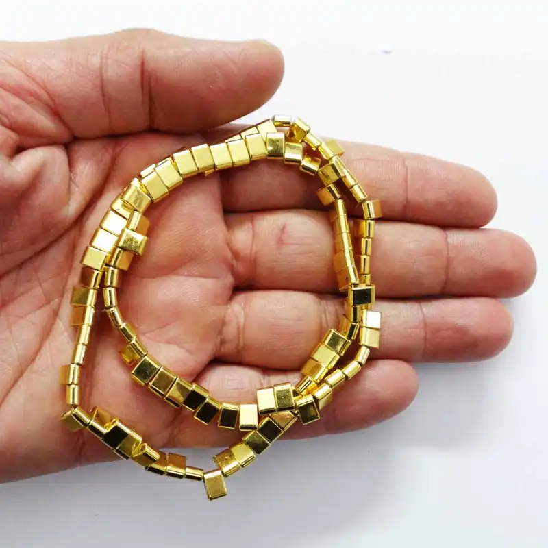 مهره دستبند مدل حدید مکعبی کد MO-1030 مجموعه 40 عددی