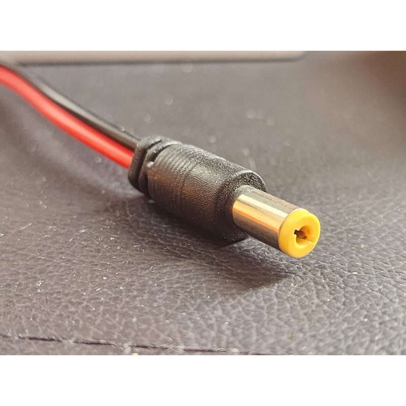 یو پی اس مودم و دوربین مداربسته 12 ولت مدل PE-UI12V1