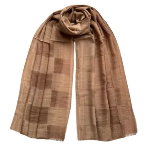 شال زنانه مدل نخی لینن ساده چهارخانه پتینه دور ریش ریشی کد 4