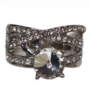 انگشتر زنانه مدل تک نگین