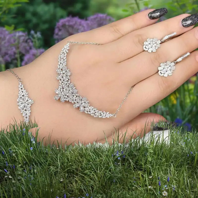 نیم ست نقره زنانه مدل فلاور شهر NSH097