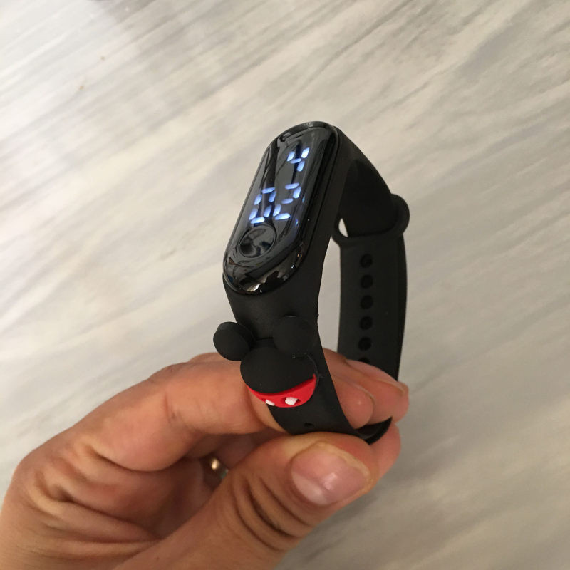 ساعت مچی دیجیتال مدل لمسی کد 21 ساعت مچی دیجیتال مدل لمسی کد 21